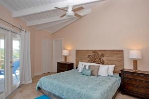 St Francis Resort客房内的一张或多张床位
