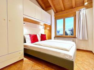 Postel nebo postele na pokoji v ubytování Attika - 85m2, Holz, Ausblick, mit Garage - ME17-A