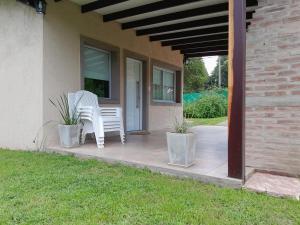 Κήπος έξω από το Chalet El Buho