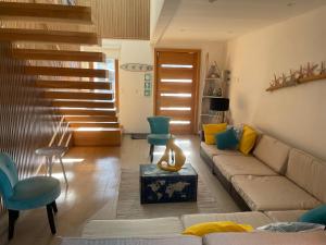 Gallery image of Gran casa maitencillo frente al mar in Maitencillo