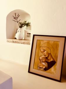 Fotografie z fotogalerie ubytování Hydria Guest House Art Gallery Dimora d artista con terrazza e vasca idromassaggio nel cuore del borgo antico Artists Home with terrace and jacuzzi in the heart of the old town v destinaci Acquaviva delle Fonti
