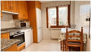 A kitchen or kitchenette at Casa Rural Xixa Landetxea
