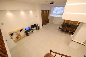 TV a/nebo společenská místnost v ubytování Hotel141