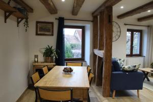 Posezení v ubytování La p'tite maison + 39 fotografií