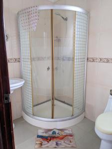 Ένα μπάνιο στο White Sands shared apartments