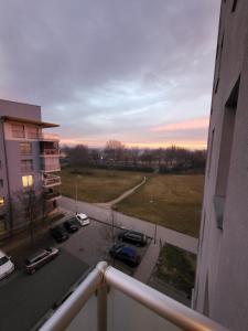 una vista da un balcone di un parcheggio di Apartman Jarun lake a Zagabria