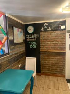 Certifikát, hodnocení, plakát nebo jiný dokument vystavený v ubytování Hostal Casa Alegre