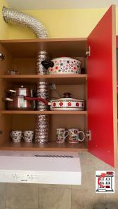 Η κουζίνα ή μικρή κουζίνα στο Apartman RED u Vrnjačkoj Banji