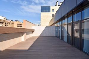 Το κτήριο όπου στεγάζεται  το διαμέρισμα