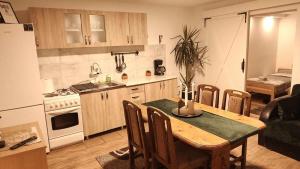 A cozinha ou kitchenette de Temački konaci