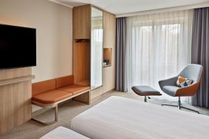 TV a/nebo společenská místnost v ubytování Courtyard by Marriott Schwerin