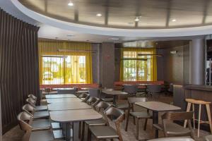 Εστιατόριο ή άλλο μέρος για φαγητό στο SpringHill Suites Houston Pearland