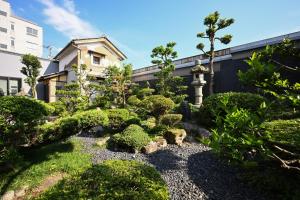 حديقة خارج Hideaway Tabaki