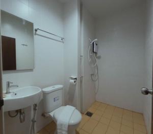 Ванная комната в Le Ranong Bistro Hotel