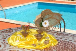 Bazén v ubytovaní Holiday Home Villa Margherita alebo v jeho blízkosti