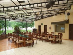 Restoran ili drugo mesto za obedovanje u objektu Hotel Saroj Sagar Madhya Pradesh