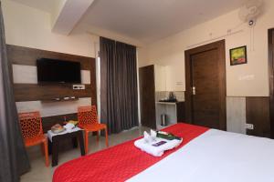 Letto o letti in una camera di The Nest with open rooftop cafe Mecleodganj