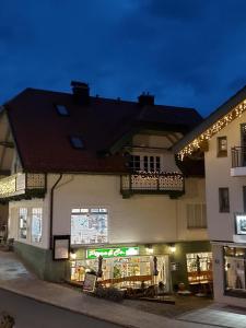 Galeriebild der Unterkunft Ferienwohnungen Schneiderhäusl inkl. Chiemgaukarte in Ruhpolding