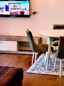 TV o dispositivi per l'intrattenimento presso Borovi 3, apartman 4