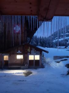 Gässlihof að vetri til