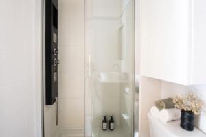 Ένα μπάνιο στο Apartamento moderno y céntrico en Huesca ciudad