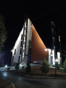 O edifício onde o apartamento está situado