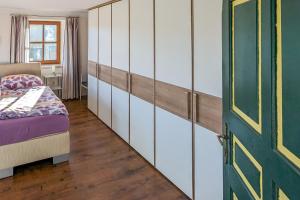 Postel nebo postele na pokoji v ubytování Private Farmhouse Escape - Ideal for up to 8 Guests