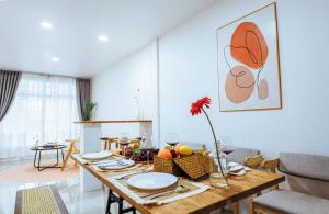 Khu vực ghế ngồi tại Ratchada Retreat Bespoke Urban Villa 3