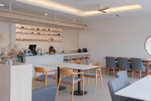 Alto Hotel M餐厅或其他用餐的地方