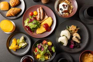 Makanan di atau berdekatan hotel