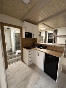 Una cocina o cocineta en Apartmány VESNA