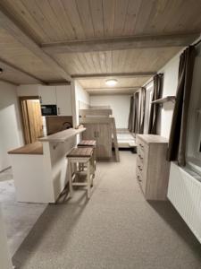 Una cocina o cocineta en Apartmány VESNA