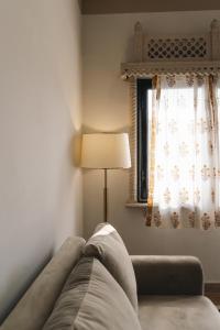 A seating area at Firebrick Boutique Residences - GARNET HOUSE