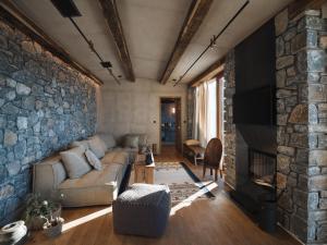 A seating area at Chalet Azanias Kalavryta