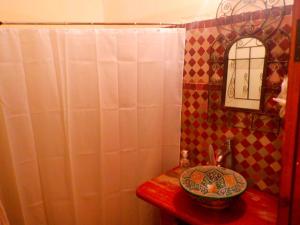 A bathroom at Funky Fes