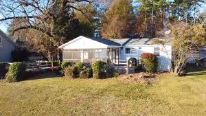 Gallery image of Madeline's Point of View in Chapin