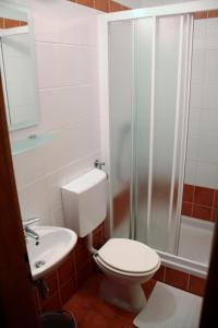 Koupelna v ubytování Apartments Čuljak Rab + 32 fotografií