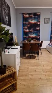 Televisyen dan/atau pusat hiburan di Flensburg City 10 1OG R
