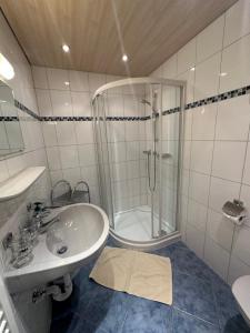 Kúpeľňa v ubytovaní Haus Ausserbach
