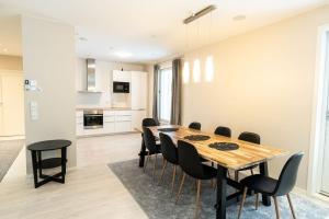 O bucătărie sau chicinetă la Villa Arctic star