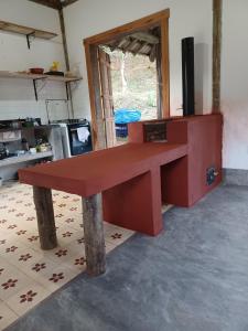 Nhà bếp/bếp nhỏ tại Chalé das borboletas