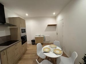 Afbeelding uit fotogalerij van Le Cocon - 3p - Centre Cosy in Écommoy