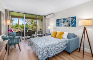 En eller flere senge i et værelse på 2 Bedroom 2 Bath Luxury Oceanfront Resort Vistas + 41 billeder