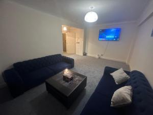 A seating area at Edgware Road apartment