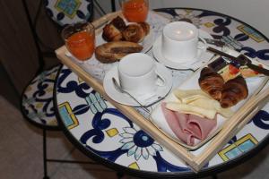 Makanan di atau di tempat lain dekat guest house