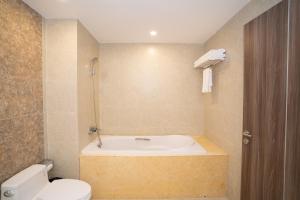 Koupelna v ubytování Navy Hotel Cam Ranh