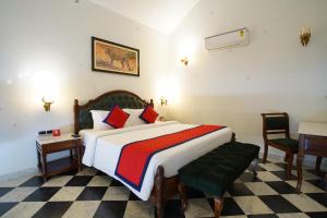 Postel nebo postele na pokoji v ubytování Spree Resort Sariska