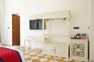 TV a/nebo společenská místnost v ubytování Spree Resort Sariska