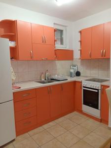 A kitchen or kitchenette at Tea