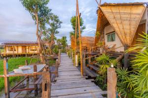 O grădină în afara Nakhao Cottage